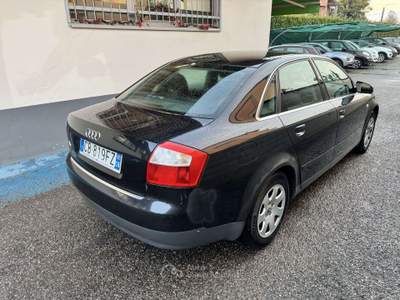 Audi A4 A4 Berlina 1.9 tdi 130cv Nero usata Trescore Cremasco