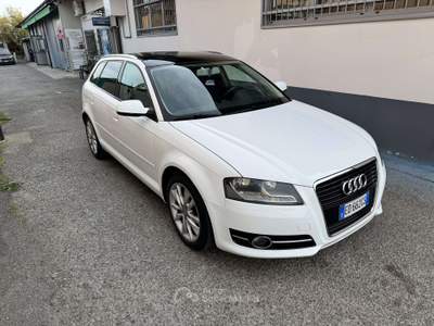 Audi A3 A3 Sportback Sportback 1.6 tdi Ambition Bianco usata Trescore Cremasco