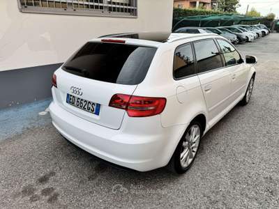 Audi A3 A3 Sportback Sportback 1.6 tdi Ambition Bianco usata Trescore Cremasco