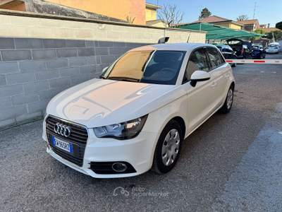 Audi A1 A1 Sportback 1.6 tdi Ambition s-tronic Bianco usata Trescore Cremasco