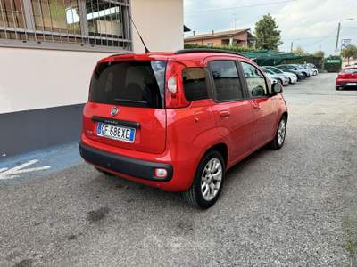 Fiat Panda Panda 1.2 Lounge 69cv Rosso usata Trescore Cremasco
