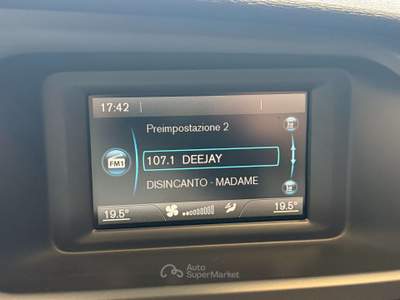 Volvo V40 V40 II1.6 d2 R-design Kinetic (r-design) Nero usata Torino