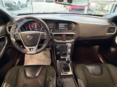 Volvo V40 V40 II1.6 d2 R-design Kinetic (r-design) Nero usata Torino