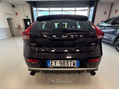 Volvo V40 V40 II1.6 d2 R-design Kinetic (r-design) Nero usata Torino