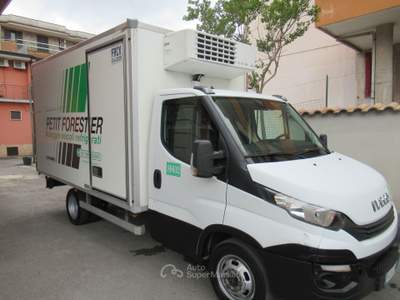 Iveco Daily IVECO DAILY 35C14 2.3 MTJ AUTOMATICO ISOTERMICO CASSA FRIGO Bianco usata Striano