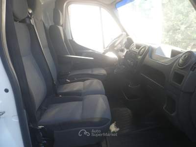 Nissan NV400 furgone medio alto Bianco usata San Michele Salentino