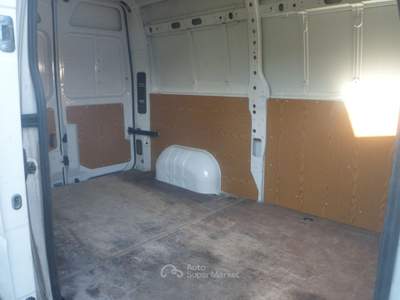 Nissan NV400 furgone medio alto Bianco usata San Michele Salentino