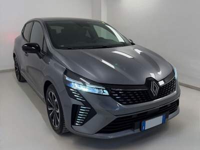 Renault Clio Clio TCe 90 CV 5 porte Techno Grigio usata Sassocorvaro Auditore