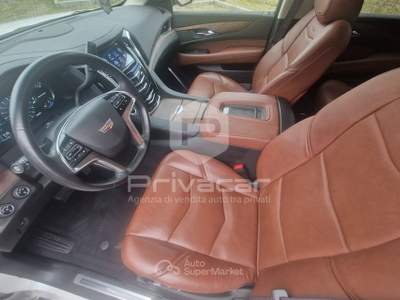 Cadillac Escalade CADILLAC Escalade 6.2L V8 AT AWD Premium Bianco usata Gallarate