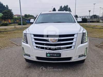 Cadillac Escalade CADILLAC Escalade 6.2L V8 AT AWD Premium Bianco usata Gallarate