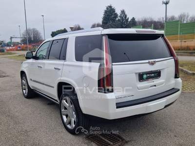 Cadillac Escalade CADILLAC Escalade 6.2L V8 AT AWD Premium Bianco usata Gallarate