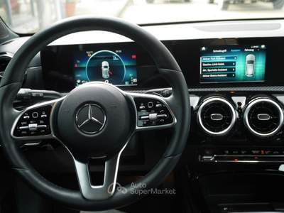 Mercedes-Benz Classe A 2019 Mercedes-Benz A 180 Automatico Navi Digitale Cockpit Led Nero usata Pilastro