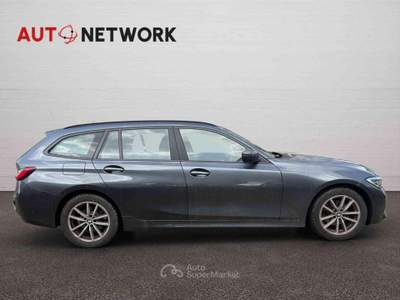 BMW Serie 3 320d d 48V Touring Business Advantage Grigio usata Imola