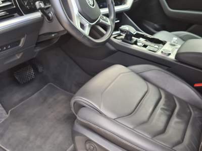 Volkswagen Touareg vendo bellissimo Touareg Advanced super accessoriato Nero usata canzo