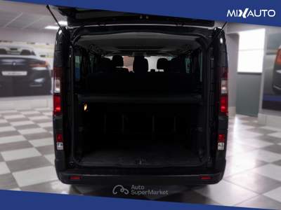 Renault Trafic Passenger 2.0 Blue DCI 150CV L2 Authentic Nero usata Latina