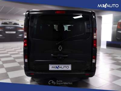 Renault Trafic Passenger 2.0 Blue DCI 150CV L2 Authentic Nero usata Latina