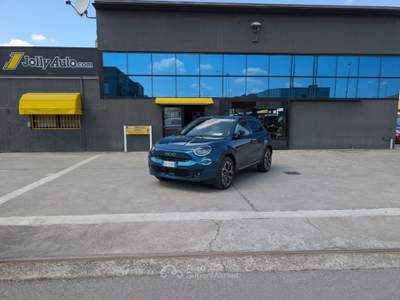 Fiat 600 Hybrid 100 CV DCT MHEV La Prima Aziendale Verde usata Cremosano