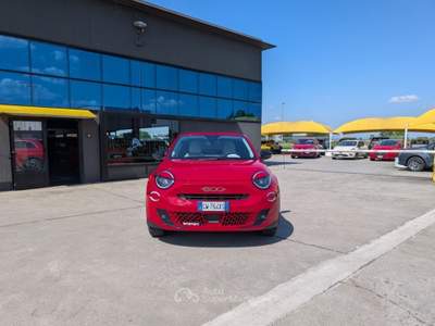 Fiat 600 Hybrid 100 CV DCT MHEV La Prima Aziendale Rosso usata Cremosano