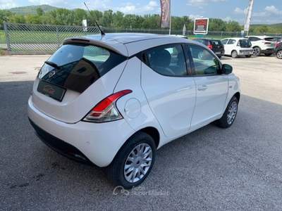 Lancia Ypsilon YPSILON 0.9 TWIN AIR ECOCHIC  ELEFANTINO Bianco usata Corciano