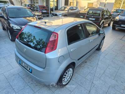 Fiat Grande Punto 1.3 MJT 75 CV 5 porte Dynamic Grigio usata Cappelle sul Tavo