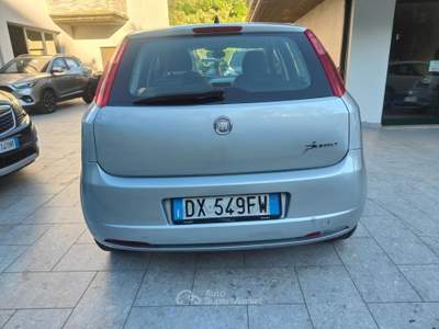Fiat Grande Punto 1.3 MJT 75 CV 5 porte Dynamic Grigio usata Cappelle sul Tavo