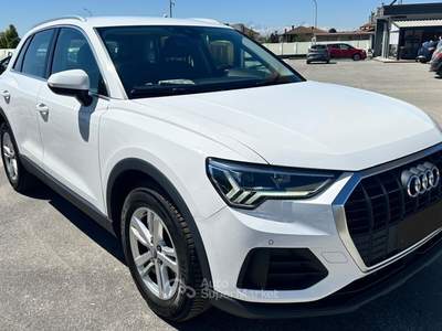 Audi Q3 150 CV S tronic Business Bianco usata Carmagnola
