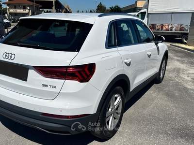Audi Q3 150 CV S tronic Business Bianco usata Carmagnola