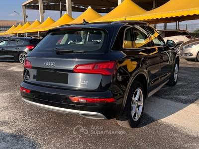 Audi Q5 190 CV quattro S tronic Business Sport Nero usata Carmagnola