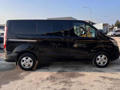 Ford Tourneo Custom 310 2.0 TDCi 130CV PC Titanium Nero usata Carmagnola