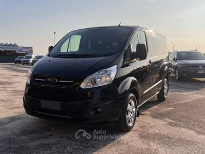 Ford Tourneo Custom 310 2.0 TDCi 130CV PC Titanium Nero usata Carmagnola