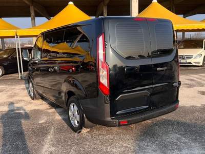 Ford Tourneo Custom 310 2.0 TDCi 130CV PC Titanium Nero usata Carmagnola