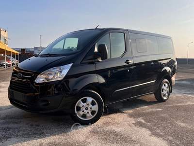Ford Tourneo Custom 310 2.0 TDCi 130CV PC Titanium Nero usata Carmagnola
