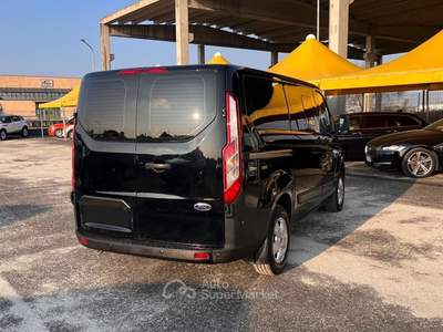 Ford Tourneo Custom 310 2.0 TDCi 130CV PC Titanium Nero usata Carmagnola
