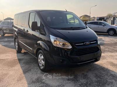 Ford Tourneo Custom 310 2.0 TDCi 130CV PC Titanium Nero usata Carmagnola