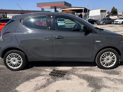 Lancia Ypsilon 5 porte GPL Ecochic Silver Grigio usata Carmagnola