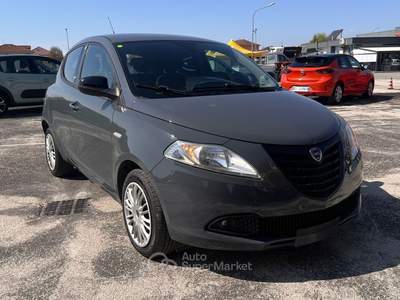 Lancia Ypsilon 5 porte GPL Ecochic Silver Grigio usata Carmagnola