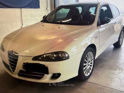 Alfa Romeo 147 AUTO BEN TENUTA Bianco usata Latina