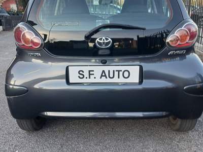 Toyota Aygo TOyota Aygo 1.0  12V  VVT- 69CV Grigio usata Frosinone
