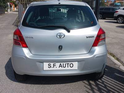 Toyota Yaris Toyota Yaris 1.0 69CV SOI Argento usata Frosinone