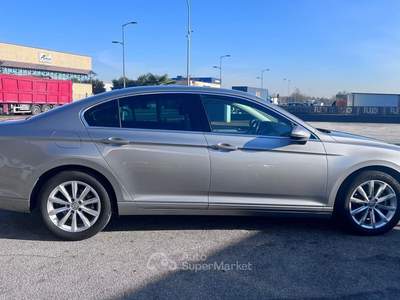 Volkswagen Passat Highline BlueMotion Technology Grigio usata Carmagnola
