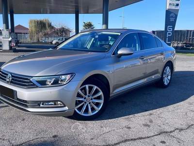 Volkswagen Passat Highline BlueMotion Technology Grigio usata Carmagnola