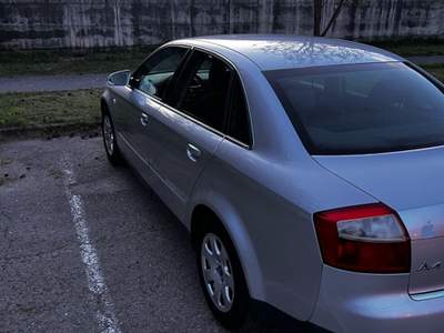 Audi A4 macchina affidabile  Grigio usata Colorina
