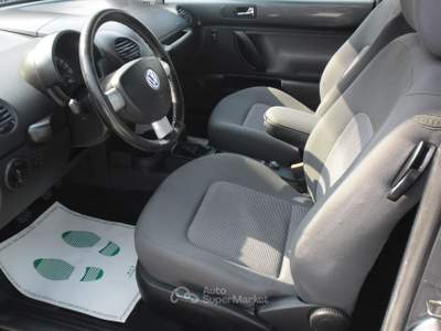 Volkswagen New Beetle ADATTA A NEOPATENTATI Grigio usata Puegnago sul Garda