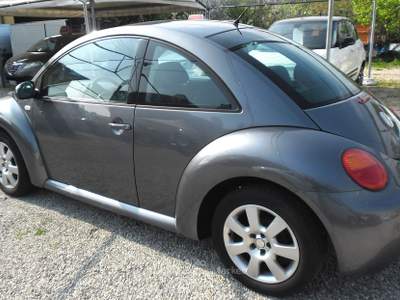 Volkswagen New Beetle ADATTA A NEOPATENTATI Grigio usata Puegnago sul Garda