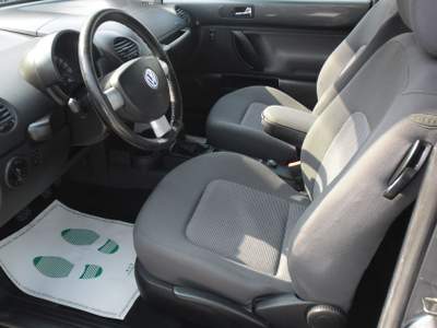 Volkswagen New Beetle