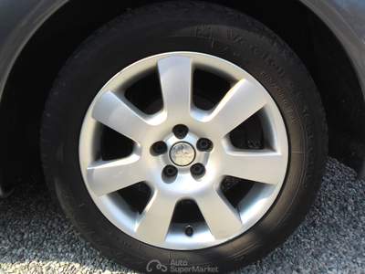 Volkswagen New Beetle ADATTA A NEOPATENTATI Grigio usata Puegnago sul Garda