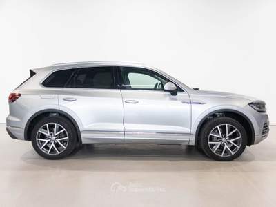 Volkswagen Touareg TDI 286 CV SCR Advanced *TETTO* Argento usata Brescia