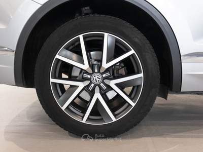 Volkswagen Touareg TDI 286 CV SCR Advanced *TETTO* Argento usata Brescia
