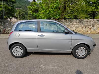 Lancia Ypsilon Adatta ai neopatentati usata Monza