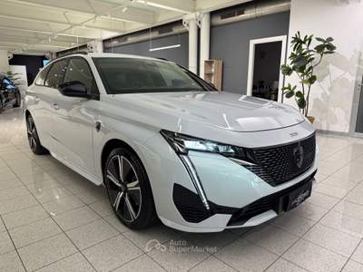 Peugeot 308 308 SW 1.2 hybrid GT 145cv e-dcs 6 Bianco usata Piombino Dese